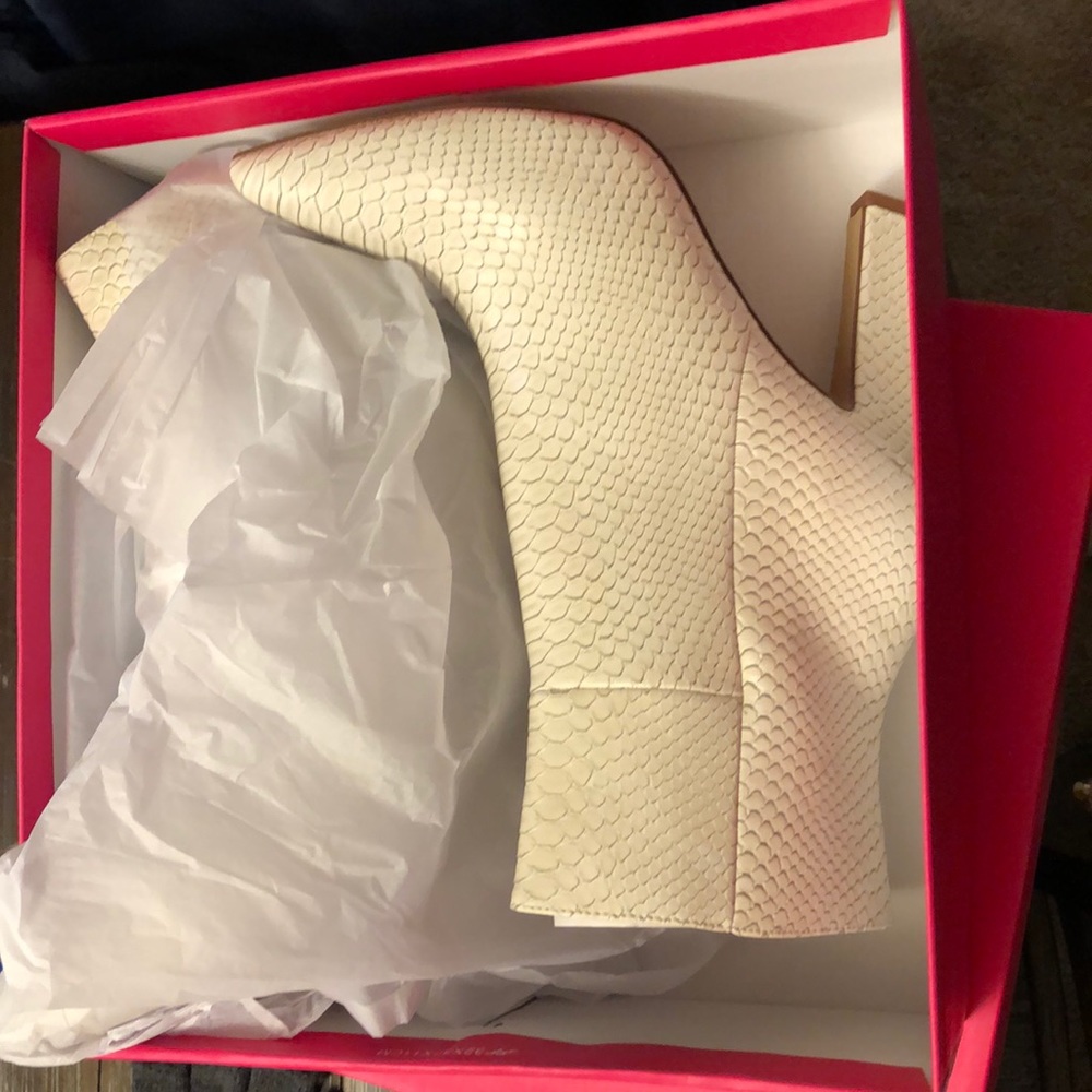 White snake print booties